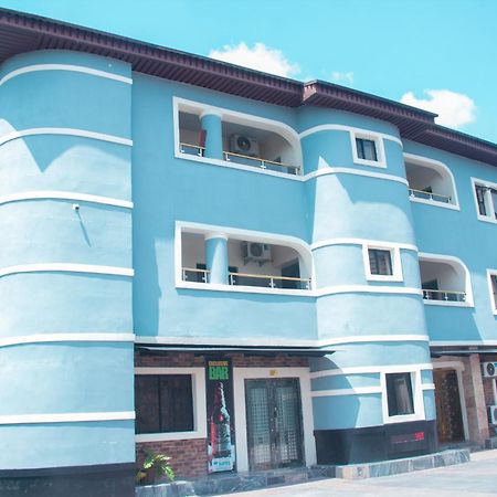 Kay Luxury Suites Uyo Luaran gambar
